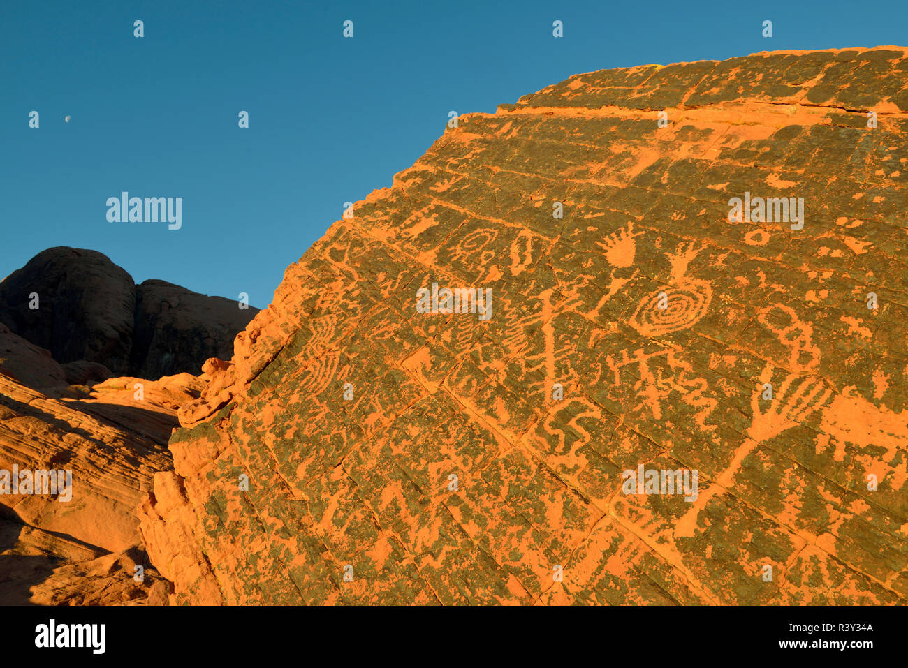 USA, Nevada. Vallée de Feu, des pétroglyphes du parc près de l'Atlatl Rock Banque D'Images