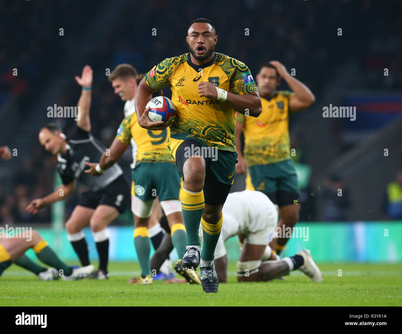 Londres, Royaume-Uni, 24 novembre, 2018 L'Australie est Sekope Kepu pendant 183 International entre l'Angleterre et l'Australie à Twickenham , , Londres, Angleterre le 24 Nov 2018. Action Crédit photo : Action Crédit C Sport Sport Foto/Alamy Live News Banque D'Images Londres, Royaume-Uni, 24 novembre, 2018 L'Australie est Sekope Kepu pendant 183 International entre l'Angleterre et l'Australie à Twickenham , , Londres, Angleterre le 24 Nov 2018. Action Crédit photo : Action Crédit C Sport Sport Foto/Alamy Live News Banque D'Images