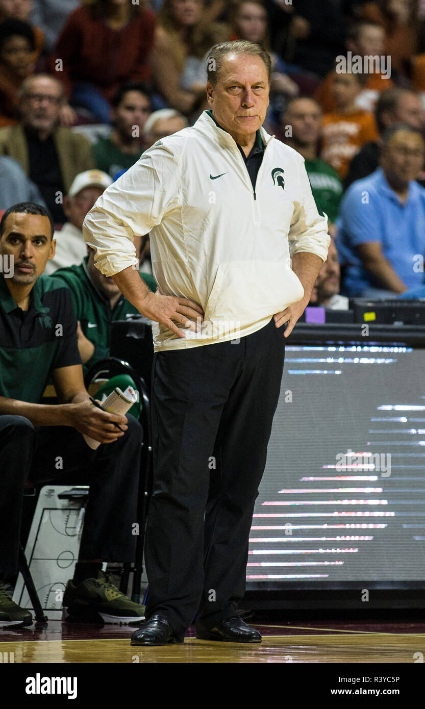 Nov 23 2018 Las Vegas, NV, États-Unis d'entraîneur-chef de l'État du Michigan Tom Izzo au cours de la NCAA Men's Basketball Continental Las Vegas Invitational entre Texas longhorns et la Michigan State Spartans 78-68 gagner à l'Orleans Arena de Las Vegas, NV. James Thurman/CSM Banque D'Images