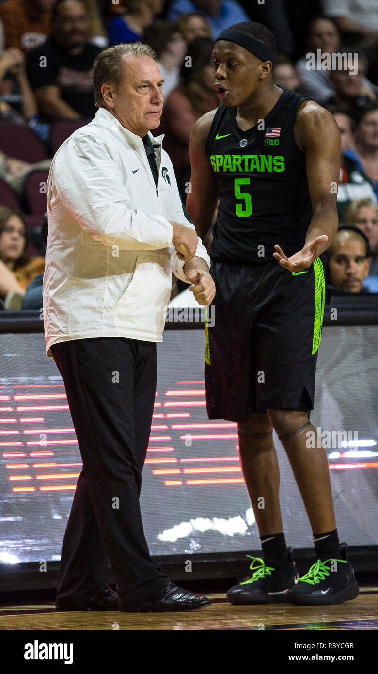 Nov 23 2018 Las Vegas, NV, États-Unis d'entraîneur-chef de l'État du Michigan Tom Izzo au cours de la NCAA Men's Basketball Continental Las Vegas Invitational entre Texas longhorns et la Michigan State Spartans 78-68 gagner à l'Orleans Arena de Las Vegas, NV. James Thurman/CSM Banque D'Images