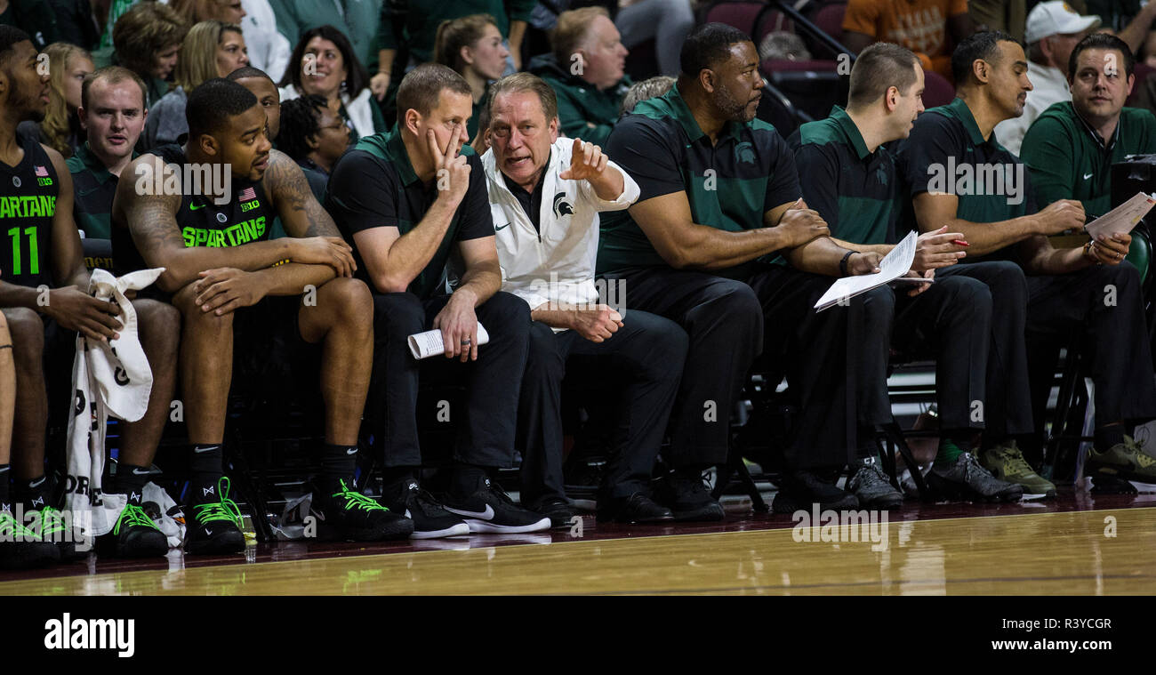 Nov 23 2018 Las Vegas, NV, États-Unis d'entraîneur-chef de l'État du Michigan Tom Izzo au cours de la NCAA Men's Basketball Continental Las Vegas Invitational entre Texas longhorns et la Michigan State Spartans 78-68 gagner à l'Orleans Arena de Las Vegas, NV. James Thurman/CSM Banque D'Images