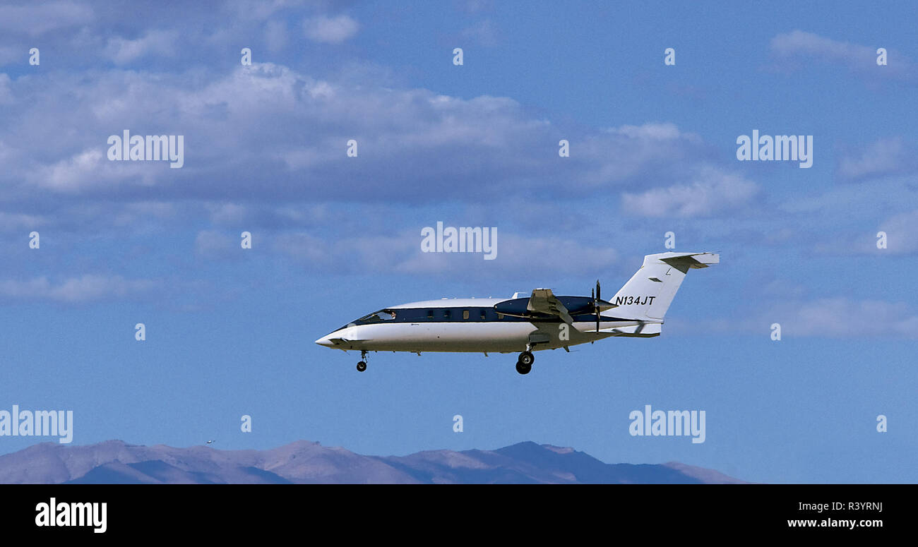 Avanti SPA P180 turboprop avion atterrissage à Las Vegas Banque D'Images