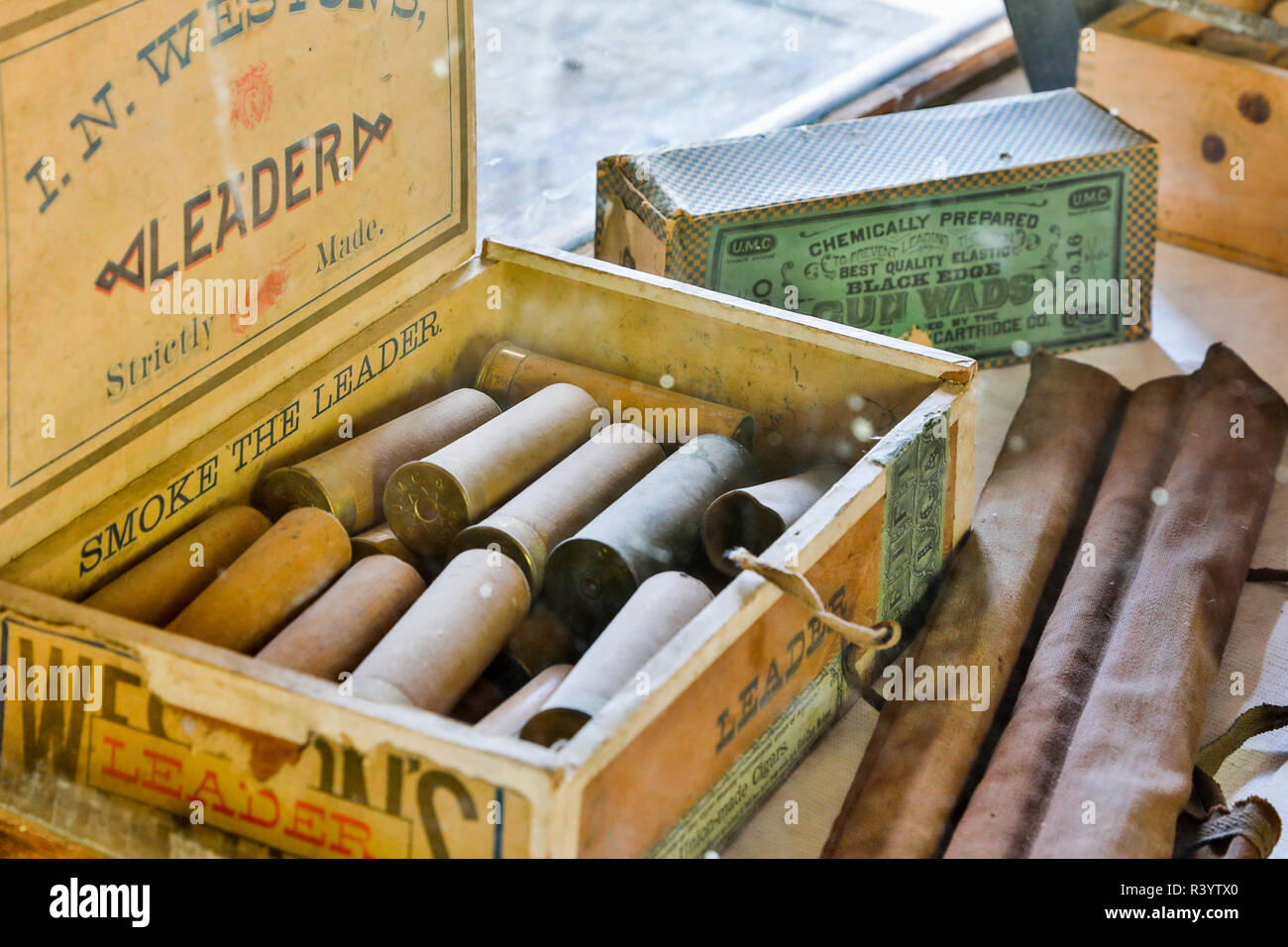 Usa, Montana, Nevada City. Musée vivant, un obus d'armes à feu Banque D'Images