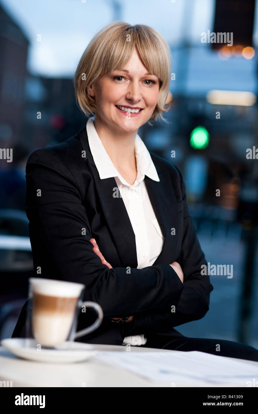 Business Woman posing in style Banque D'Images