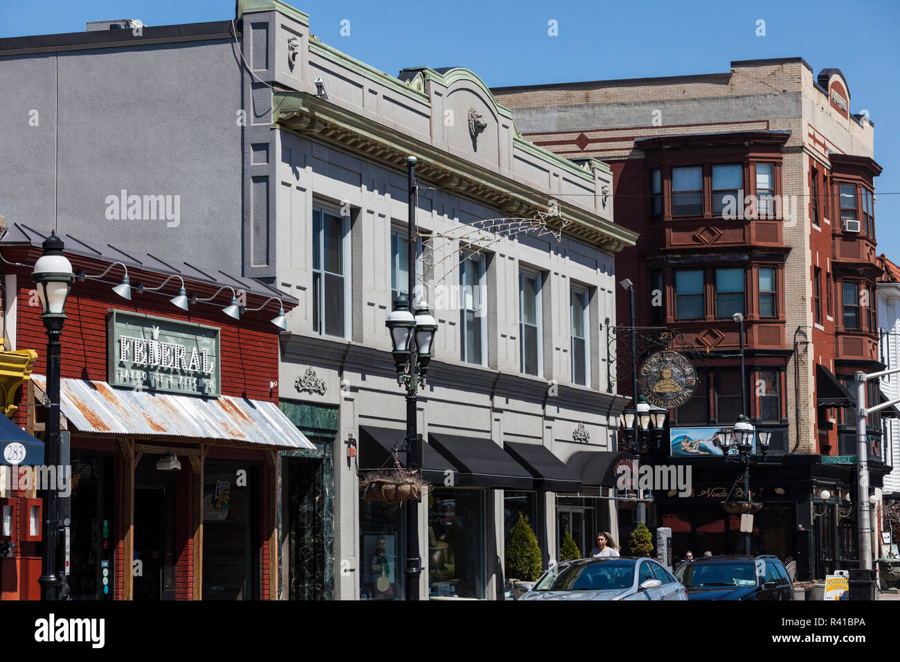 USA, Rhode Island, Providence, Federal Hill, quartier italien, les bâtiments le long de Atwells Avenue Banque D'Images