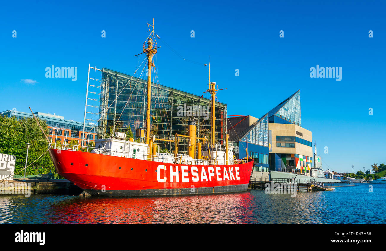 Baltimore Inner Harbor, le jour ensoleillé. Banque D'Images