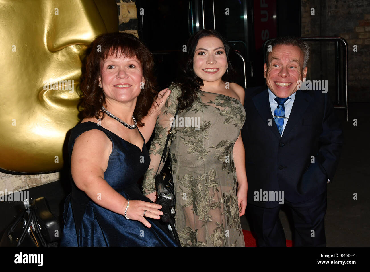 Samantha Davis, Annabelle Davis Warwick Davis et arrivers à la Children's BAFTA Awards 2018 au Roundhouse le 25 novembre 2018, Londres, Royaume-Uni. Banque D'Images