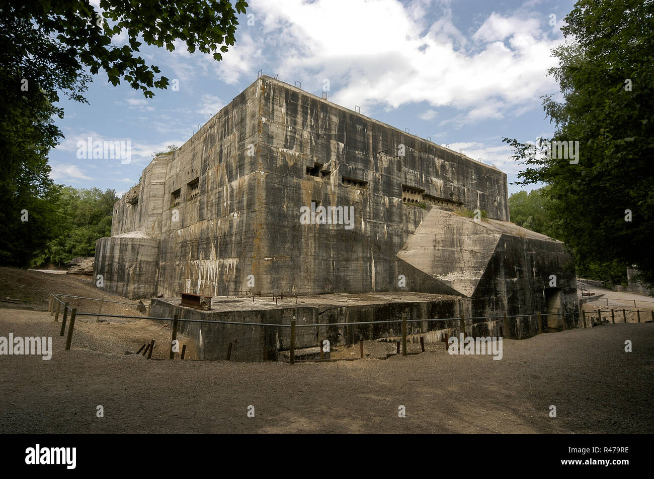 Un énorme bunker en béton à l'épreuve des bombes pour le lancement de l'fusées V1 et V2 visant à Londres à la fin de WW11 près de Saint-Omer dans le nord de la Franc Banque D'Images