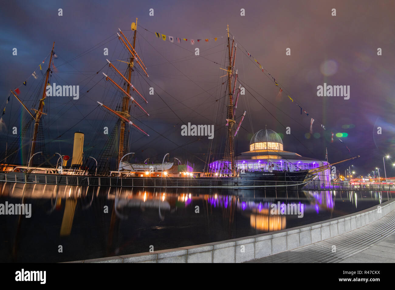 Centre de découverte de Dundee dans la nuit Banque D'Images