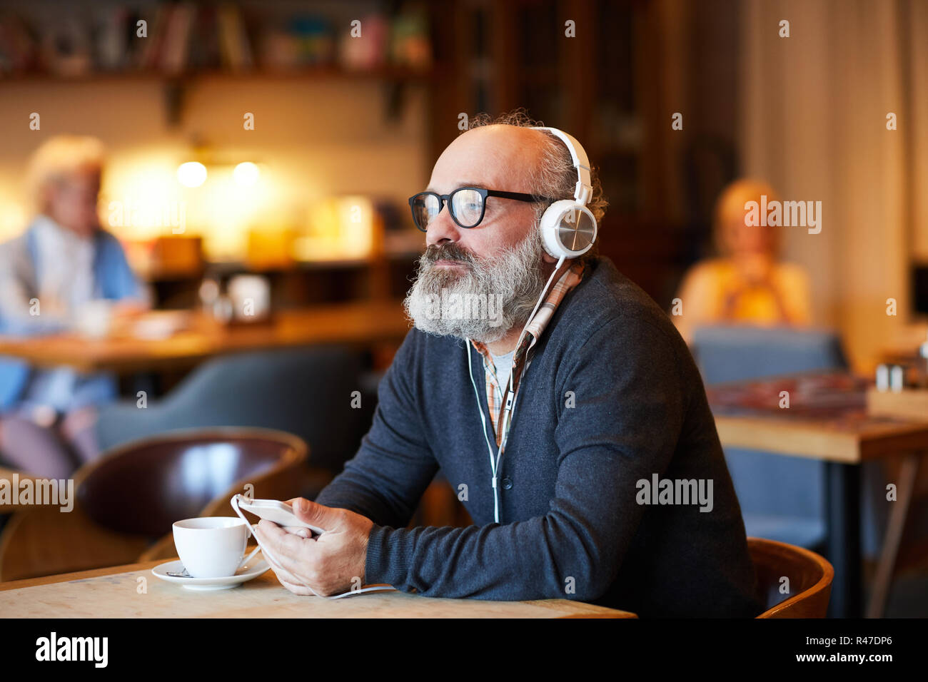 Avec la musique de détente Banque D'Images