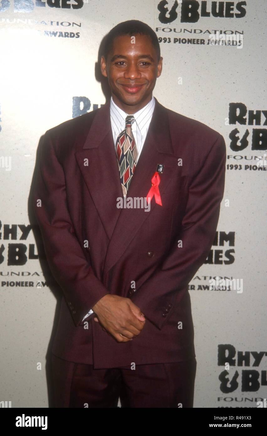 LOS ANGELES, CA - le 25 février : le saxophoniste américain Branford Marsalis assiste à la Rhythm and Blues Foundation's Fourth Annual Pioneer Awards le 25 février 1993 au Palace Theatre de Los Angeles, Californie. Photo de Barry King/Alamy Stock Photo Banque D'Images