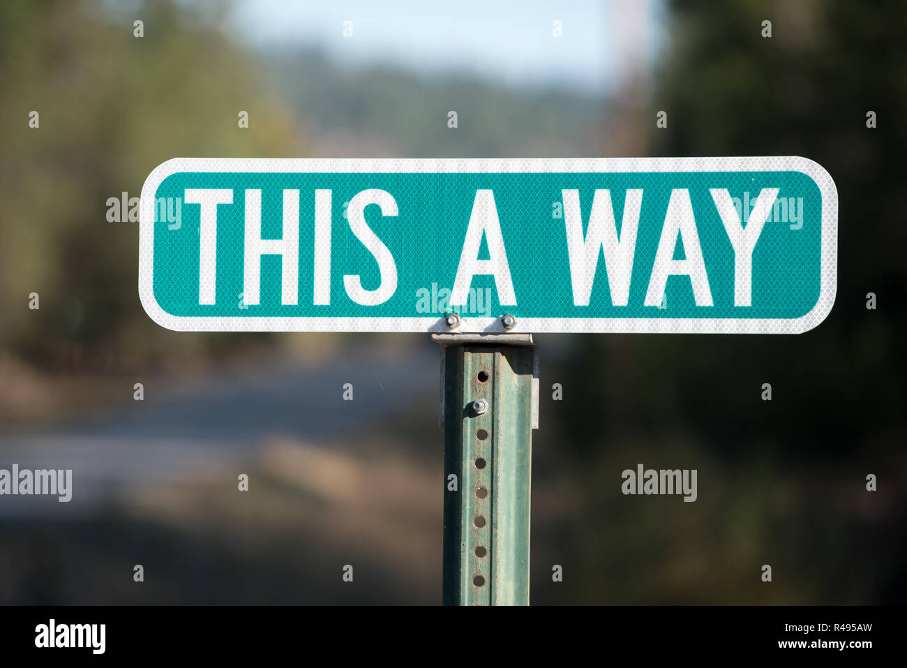 Cette façon road sign, Bonner Comté (Idaho). Banque D'Images