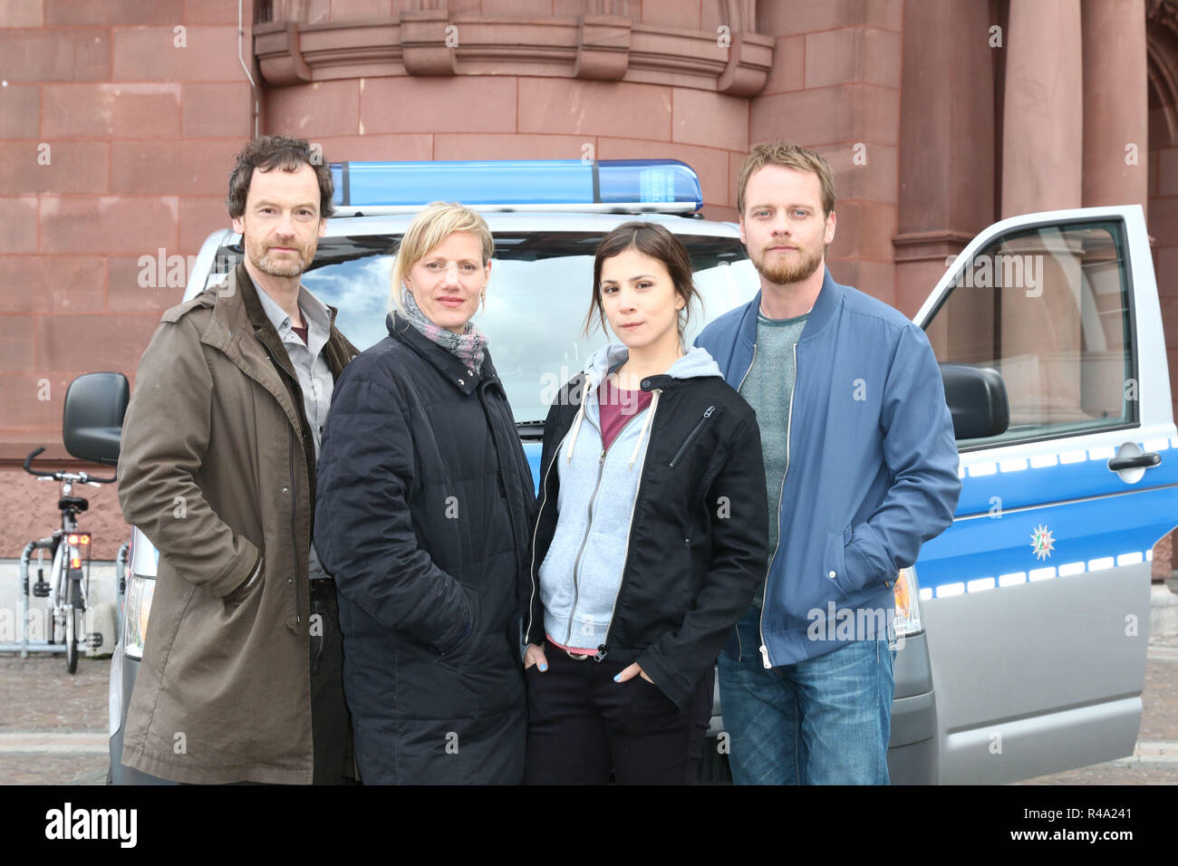 Joerg Hartmann, Anna Schudt, Aylin Tezel, Stefan Konarske, Tatort Dortmund - Sturm, Historisches Rathaus - Friedenplatz, Dortmund, 25.04.2016 Banque D'Images