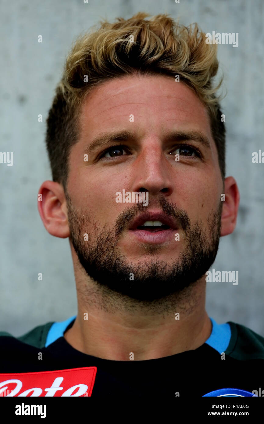 Tim Mertens Banque De Et D Images Haute R Solution Alamy Italie Serie A 2018 2019 Tim S S Calcio Napoli Dries Mertens R4ae0g 