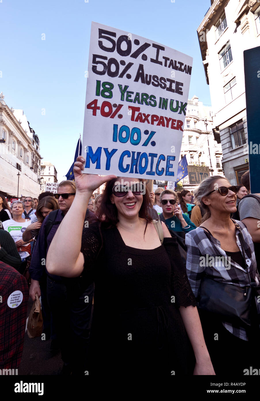 Vote du peuple mars Campagne : des centaines de milliers d'assister à Londres pro-UE Oct 2018 Anti-Brexit protester Banque D'Images