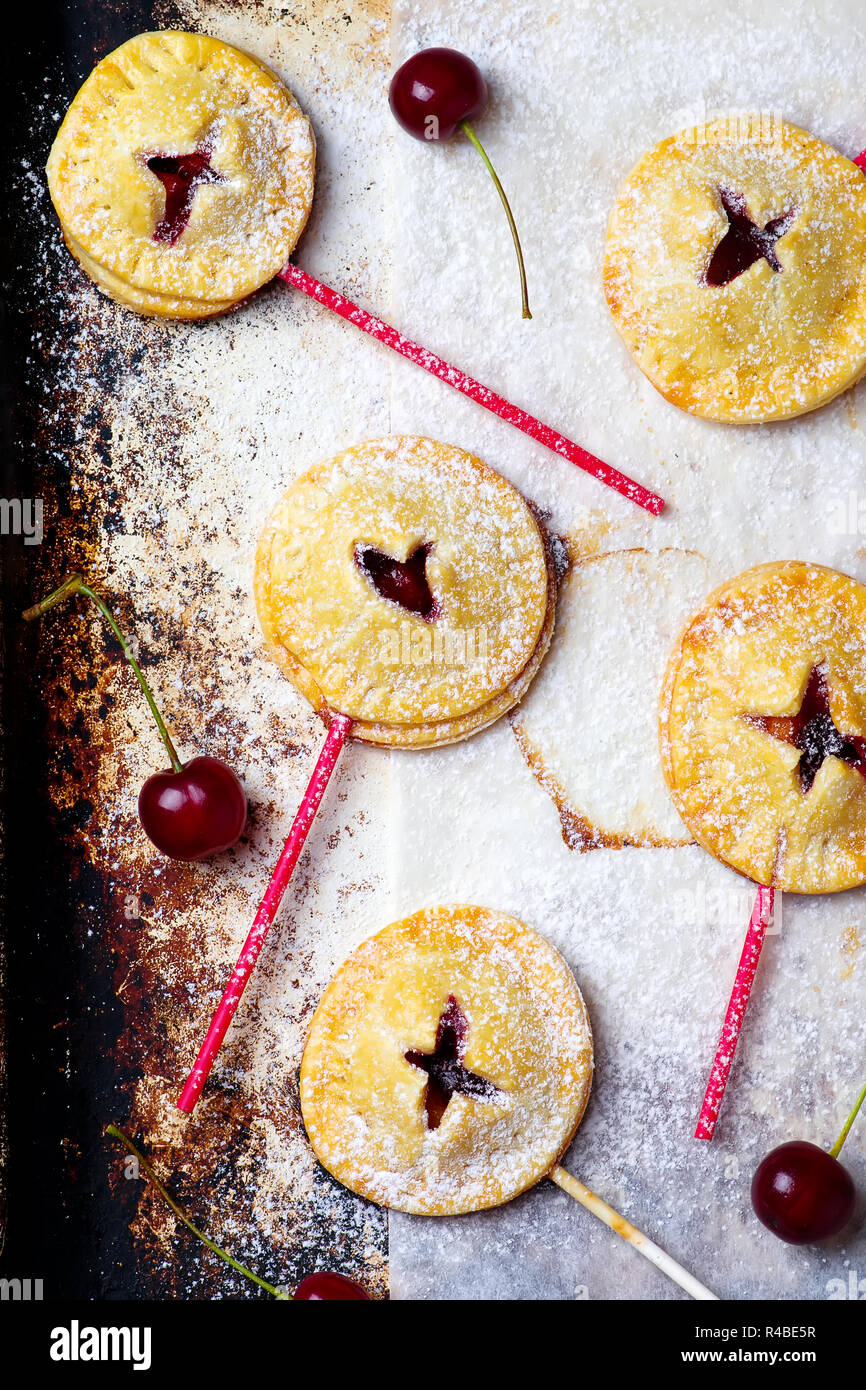 Pop Fruits Tartes . Vue de dessus au point sélective. Banque D'Images