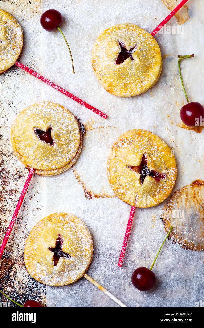 Pop Fruits Tartes . Vue de dessus au point sélective. Banque D'Images