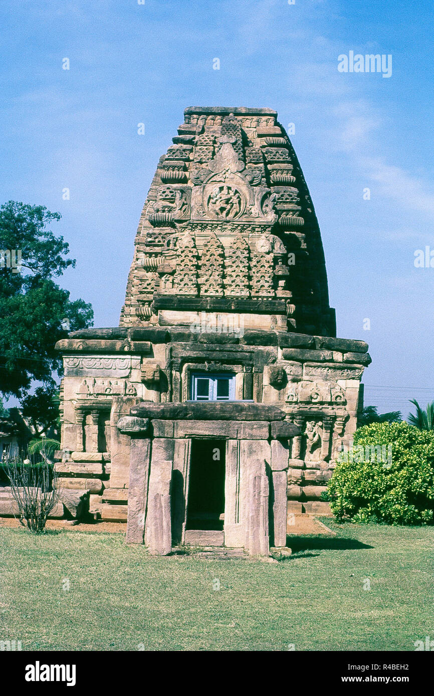 L'extérieur du Temple de Vishwanatha Kashi à Pattadakal, Karnataka, Inde, Asie Banque D'Images