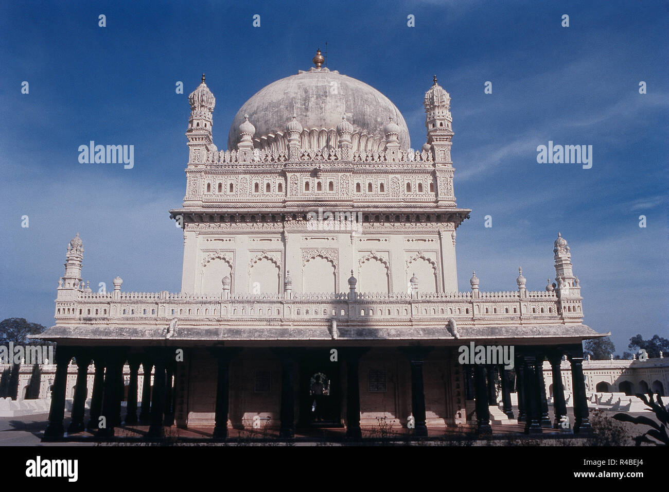 Gumbaz mausoleum de Tipu Sultan à Srirangapatna, Mysore, Karnataka, Inde, Asie Banque D'Images