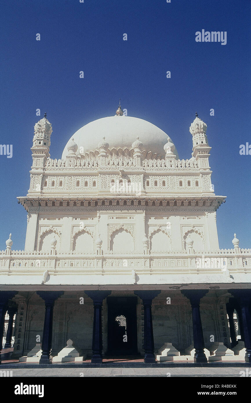Gumbaz mausoleum de Tipu Sultan à Srirangapatna, Mysore, Karnataka, Inde, Asie Banque D'Images