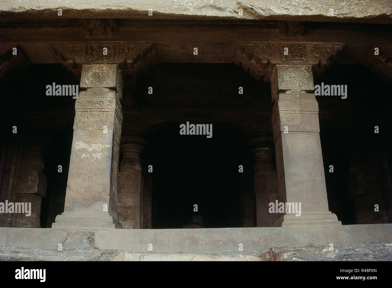 Colonne de badami cave temple, Badami, Karnataka, Inde, Asie Banque D'Images