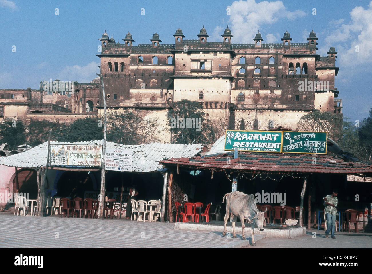 Structure du Raja Mahal, Orchha, Madhya Pradesh, Inde, Asie Banque D'Images