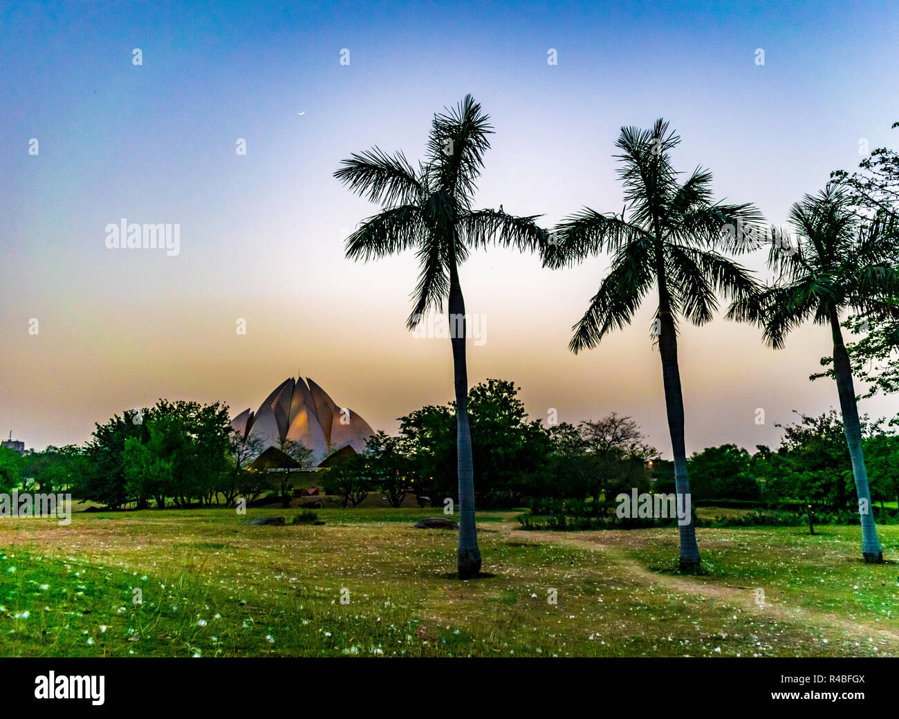 Temple du Lotus après le coucher du soleil, une vue de la nuit Banque D'Images