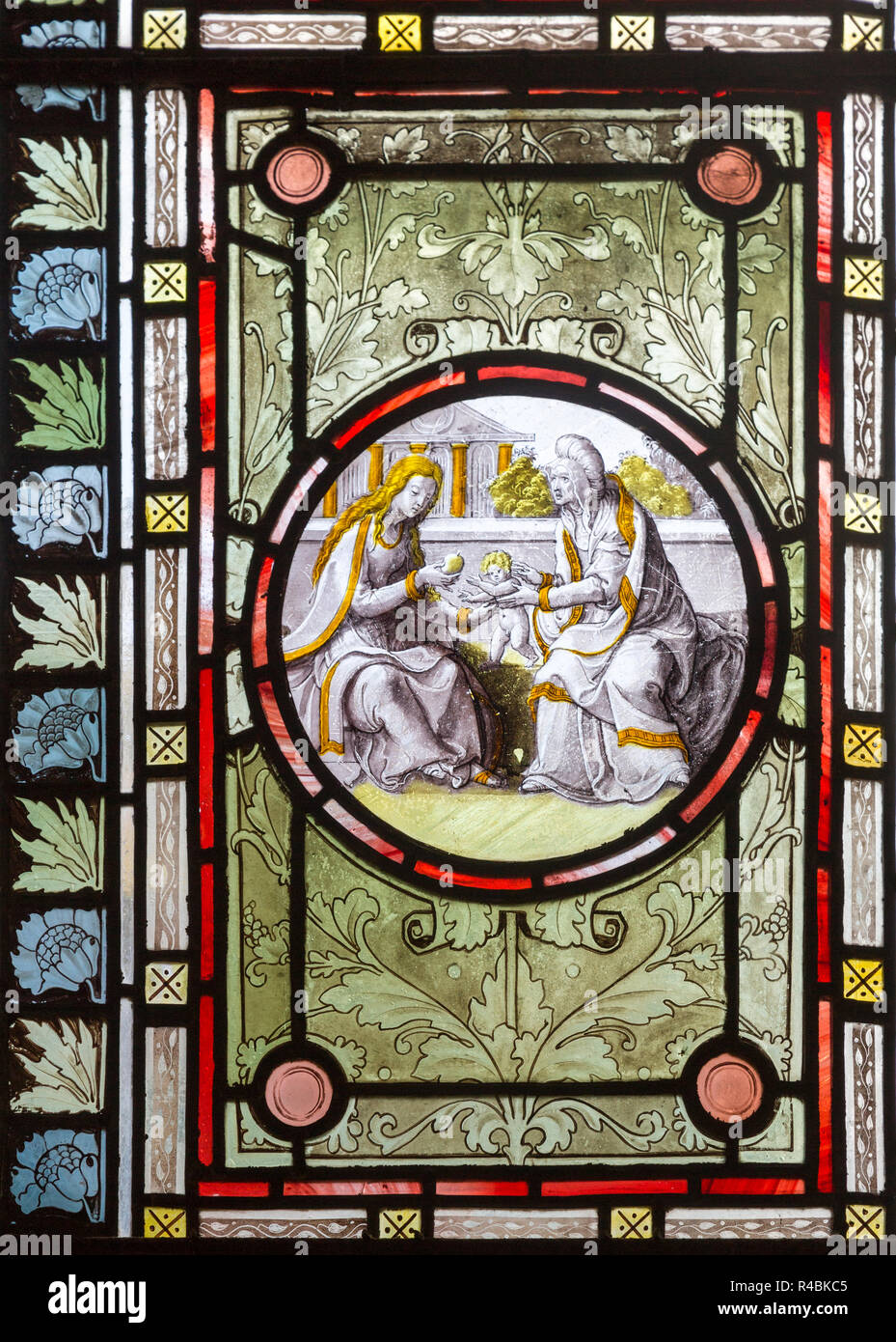 Images flamand vitrail église de Saint John, Aylesbury, Suffolk, Angleterre, Royaume-Uni - Parenté Sainte Vierge et enfant avec St Anne Chri Banque D'Images