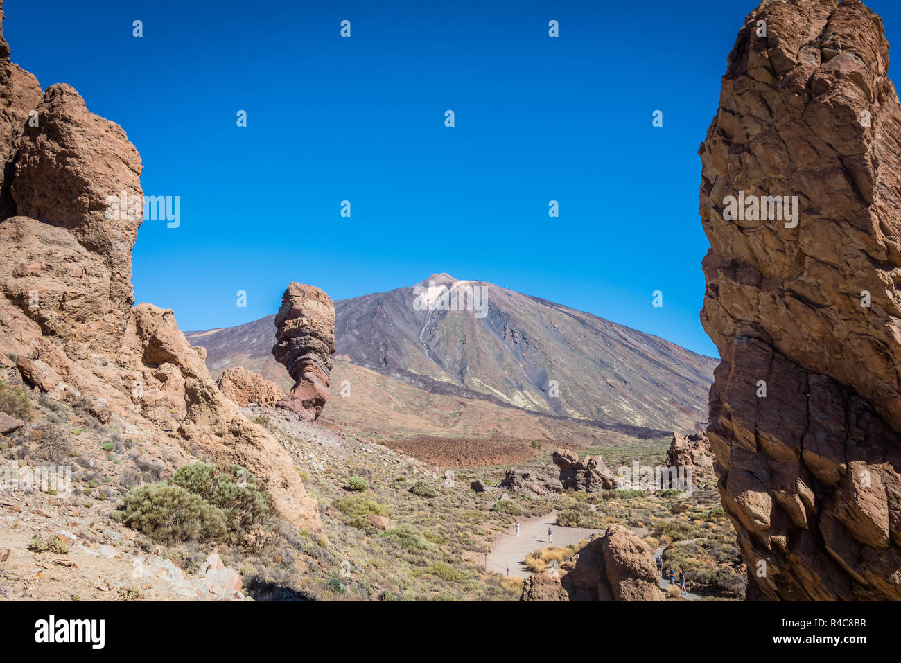 Le Mont Teide et Los Roques de Garcia, Las Canadas del Teide, Tenerife, Canaries, Espagne Banque D'Images