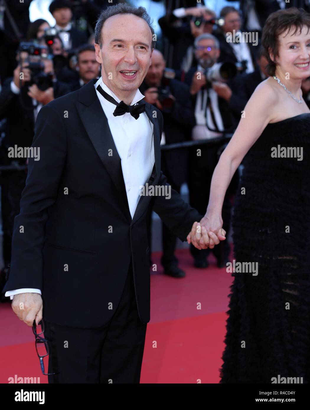 CANNES, FRANCE - 19 MAI 2018 : Roberto Benigni et Nicoletta Braschi marche le tapis rouge avant de 'l'homme qui a tué Don Quichotte de dépistage des Banque D'Images