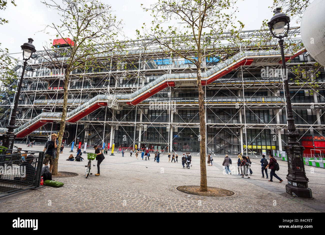 PARIS, FRANCE, LE 6 SEPTEMBRE 2018 - Façade de l'initiative de Georges Pompidou à Paris, France. Le Centre de Georges Pompidou est l'un des plus célèbres Banque D'Images