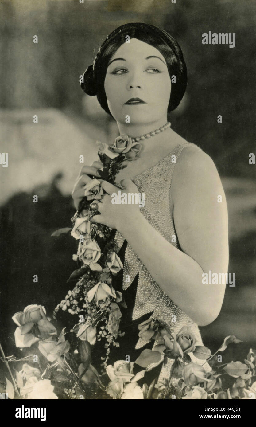 L'étape polonaise Pola Negri et actrice du film dans le film est de Suez, 1925 Banque D'Images