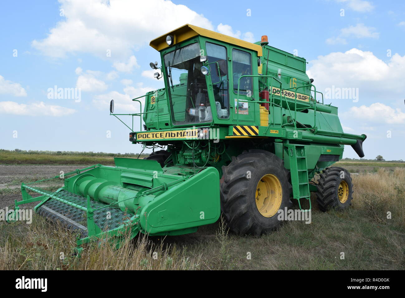 Moissonneuses-batteuses Don. Les machines agricoles. Banque D'Images