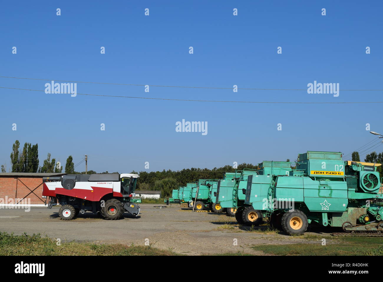 Moissonneuses-batteuses Don. Les machines agricoles. Banque D'Images