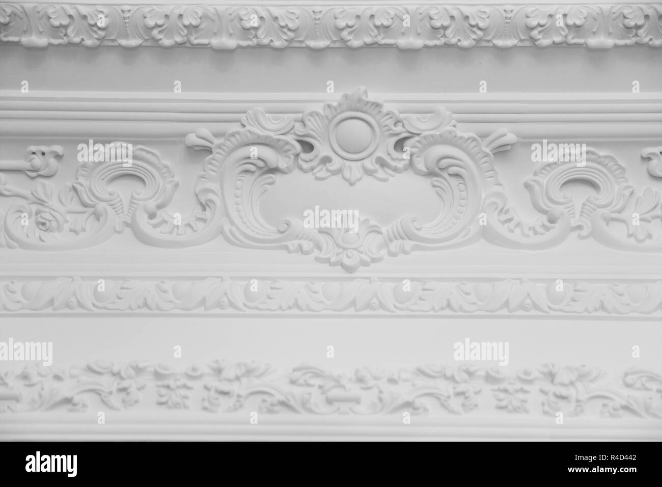 Luxury white wall design bas-relief de moulures en stuc roccoco élément. Banque D'Images