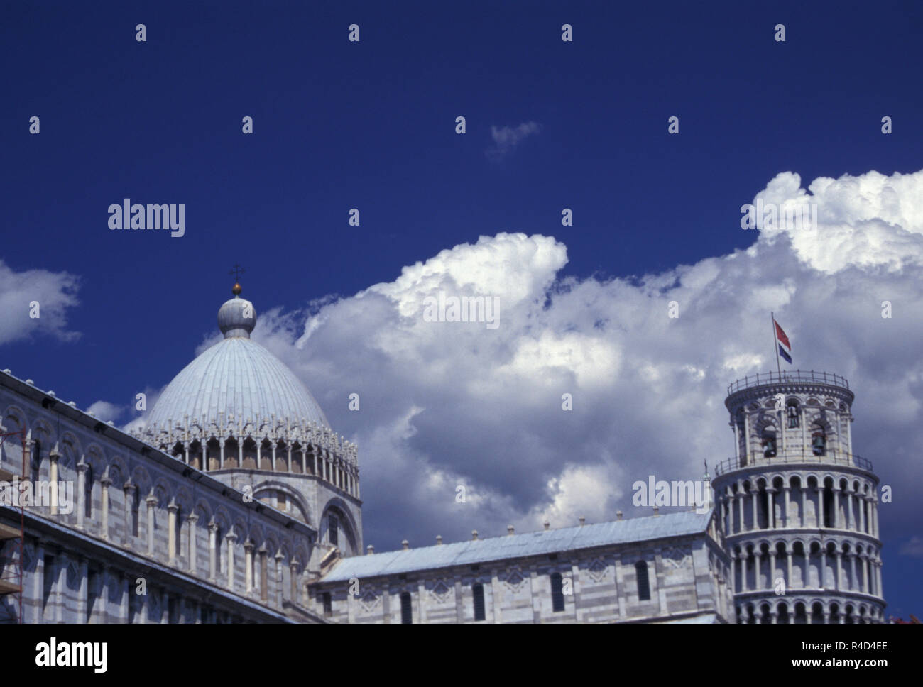 Pas 1356890 ITALIE PISE restauration de la Piazza del Duomo Banque D'Images