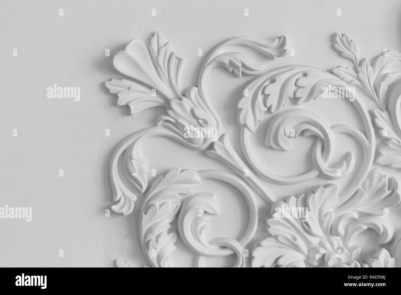 Luxury white wall design bas-relief de moulures en stuc roccoco élément. Banque D'Images