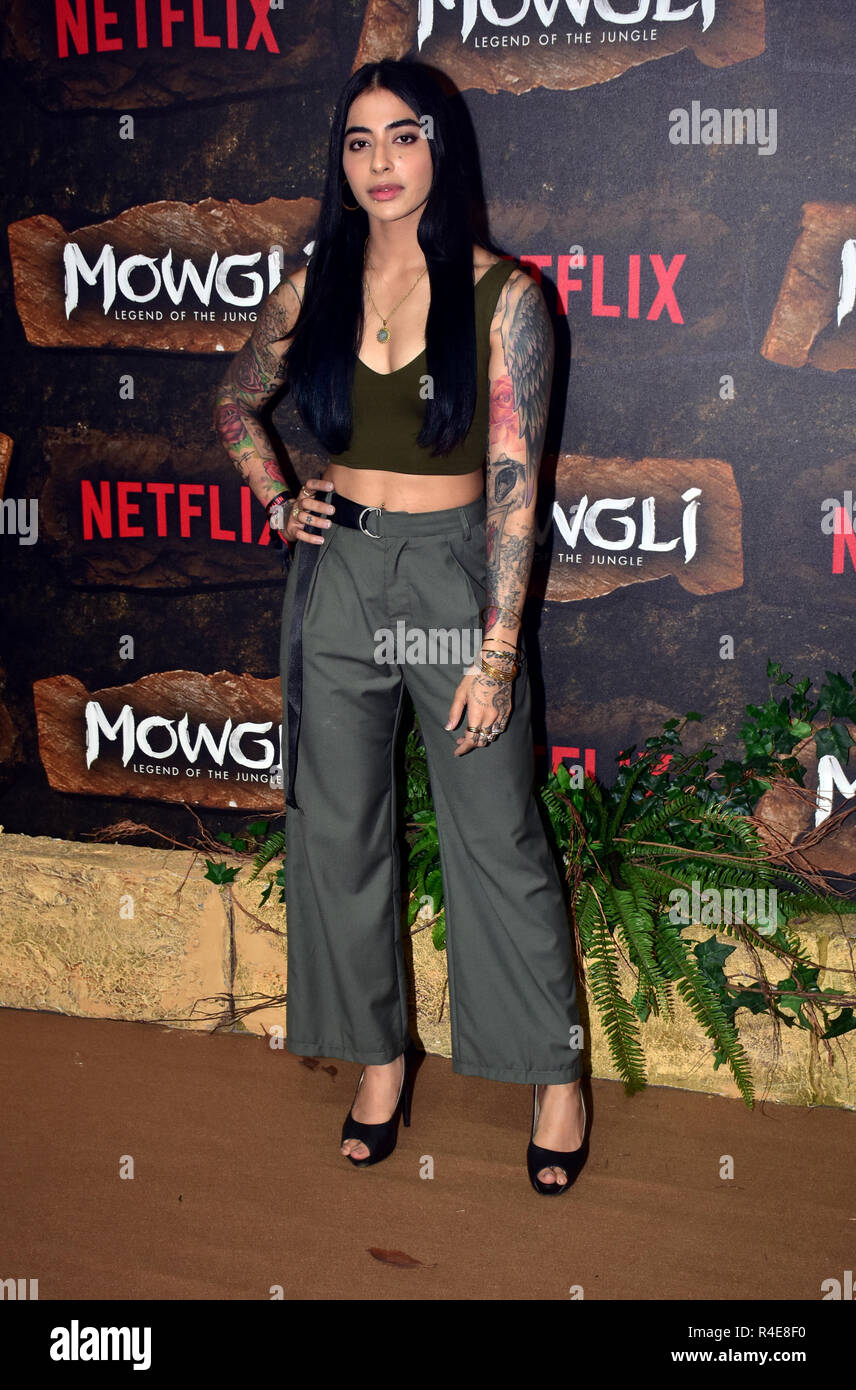 VJ Bani vu sur le tapis rouge lors de la première mondiale de la 'Mowgli Netflix ; légende de la jungle à la YRF Studio à Mumbai. La 'Mowgli Netflix, Légende de la Jungle' a été prévue pour le 7 décembre, 2018. Banque D'Images