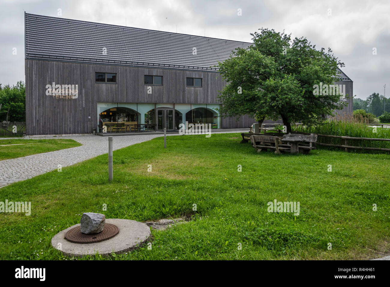 Teichlandschaft Oberlausitzer, centre d'information et de la gestion de la chambre 1000 étangs, Informationszentrum und Verkauf Haus der 1000 Teiche Banque D'Images