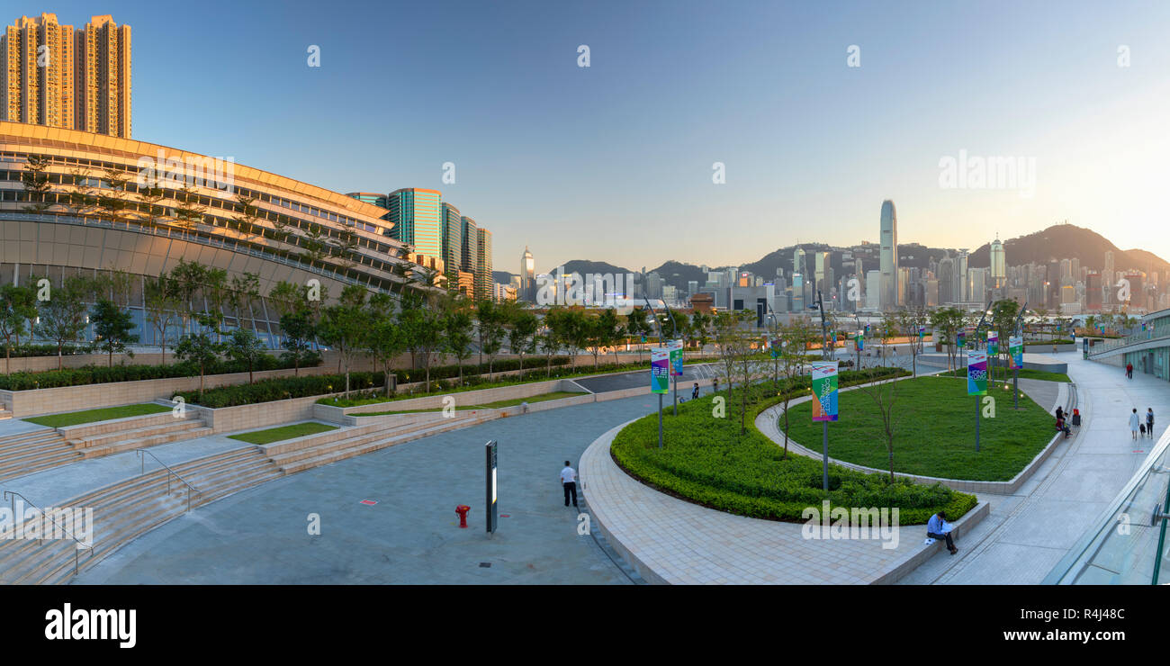 West Kowloon Station ferroviaire à grande vitesse et la ligne d'horizon, Kowloon, Hong Kong Banque D'Images