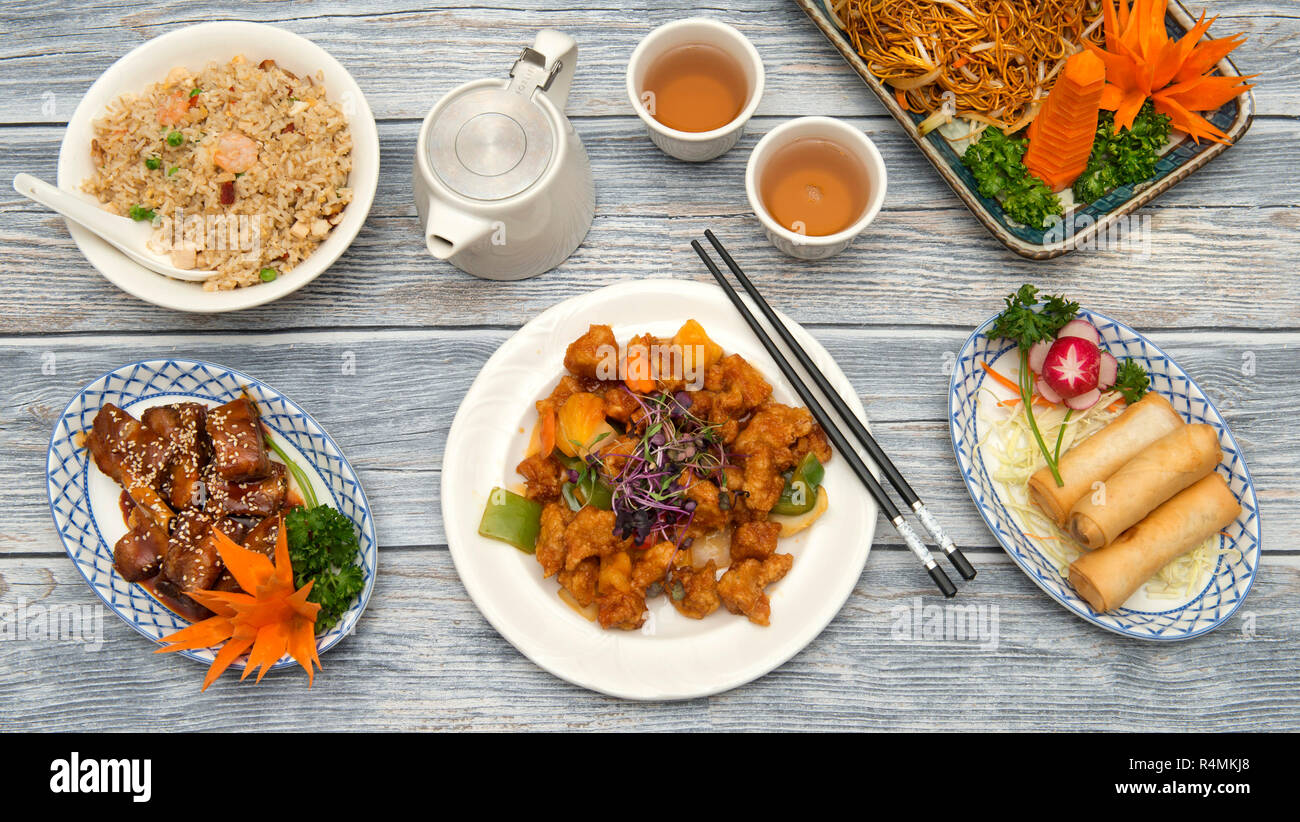 Une sélection de plats chinois Banque D'Images