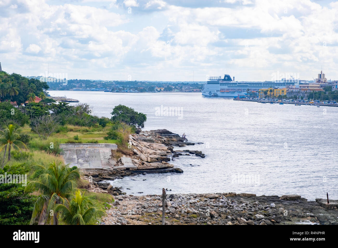 Vue sur le port de La Havane Cuba de Morro Castle. Banque D'Images