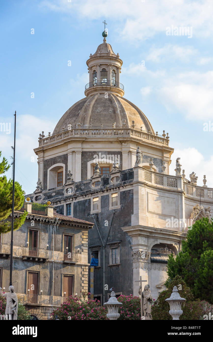 Église de la Badia di Sant'Agata à Catane, Sicile, Italie Photo Stock -  Alamy