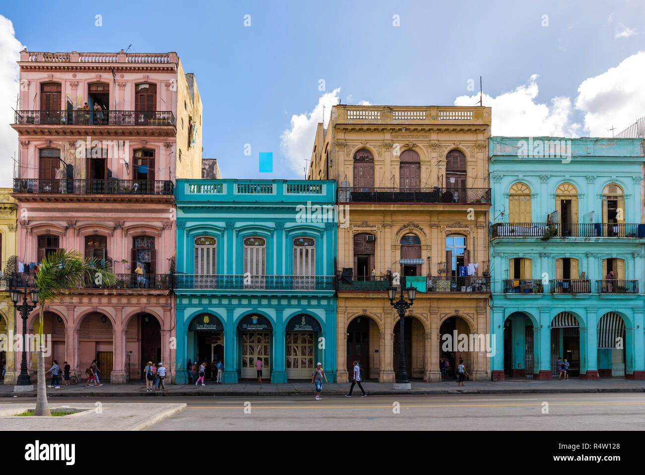 L'architecture des bâtiments colorés classique de La Havane, Cuba. Banque D'Images