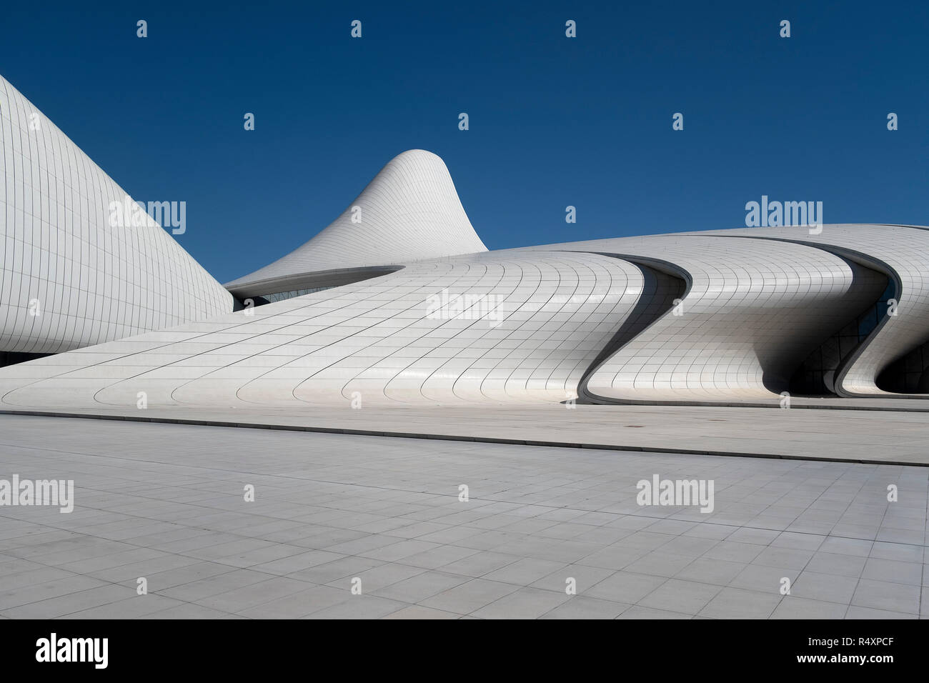 Centre Heydar Aliyev par Zaha Hadid à Baku, Azerbaïdjan Banque D'Images
