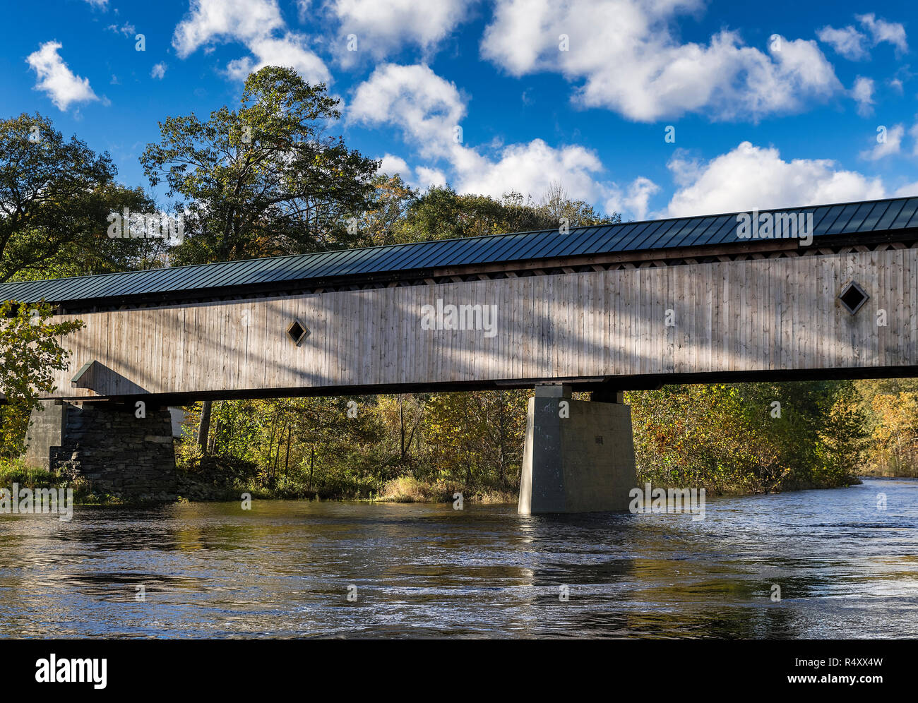 Le pont couvert de Scott, Townshend, Vermont, USA. Banque D'Images