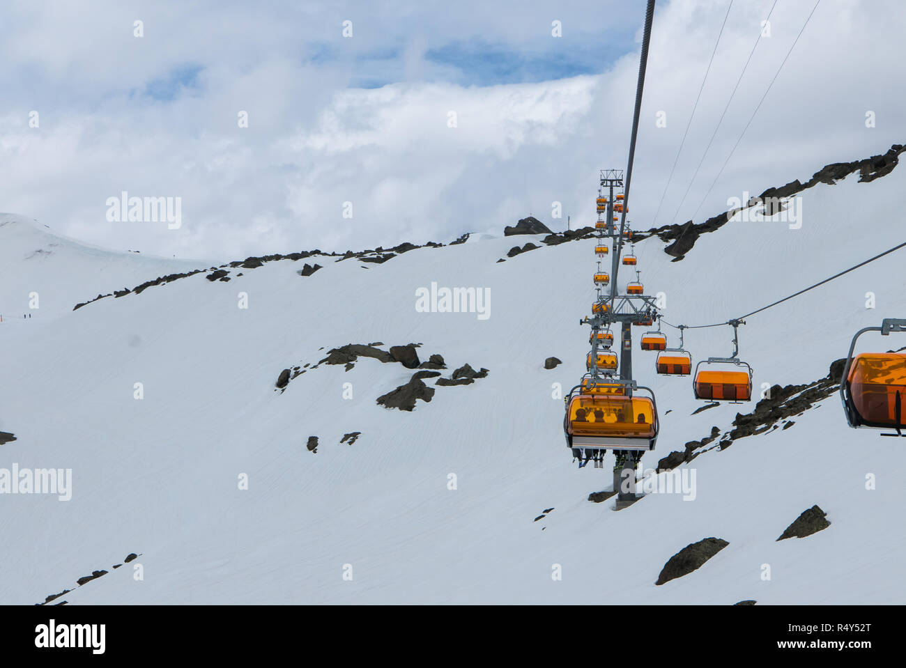 Station de ski de haute altitude très grands télésiège Banque D'Images