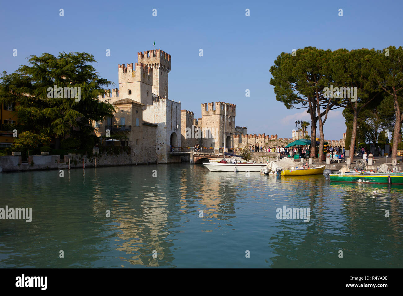 Le Château Scaliger de Sirmione, province de Brescia, Italie Banque D'Images