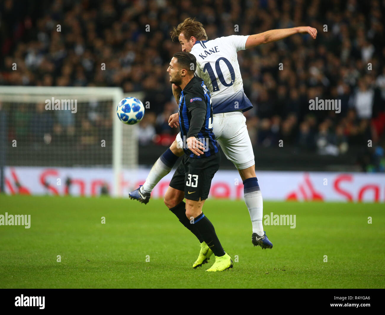 Londres, Angleterre - 28 novembre 2018 Tottenham Hotspur Harry Kane lors de ligue de champion Groupe B entre Tottenham Hotspur et l'Inter Milan au stade de Wembley, Londres, Angleterre le 28 novembre 2018. Action Crédit : Foto Sport/Alamy Live News Banque D'Images