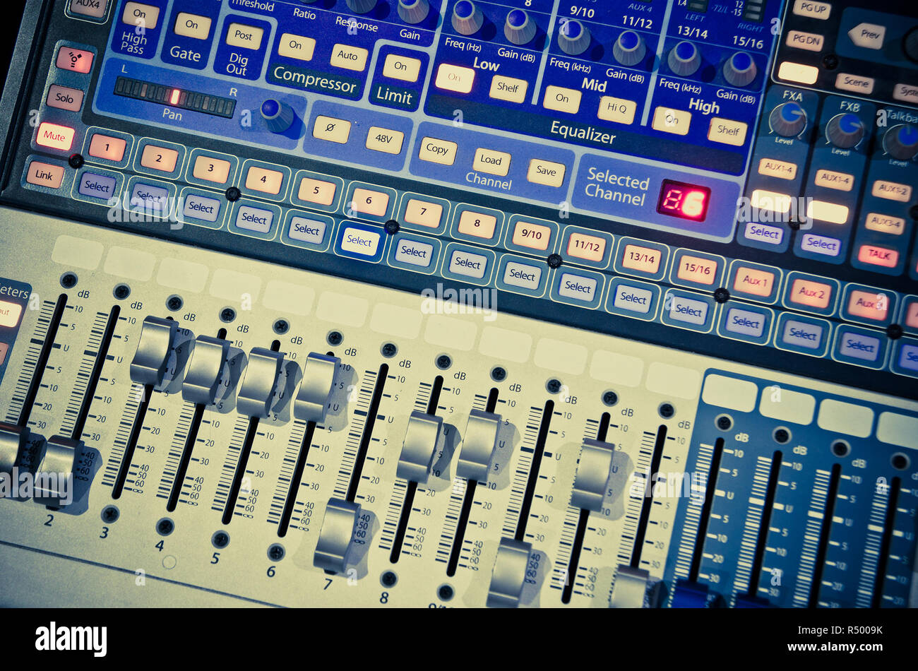 Sound music mixer control panel Banque D'Images